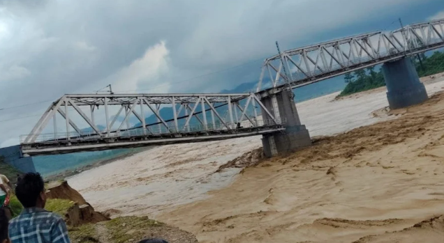 টানা বৃষ্টিতে আসামে ভয়াবহ বন্যা, দুর্ভোগে ২২ হাজারের বেশি মানুষ